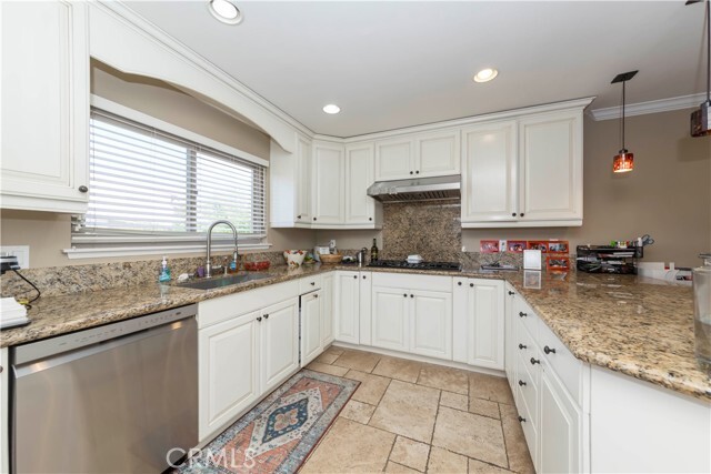 Building Photo - 28211 Ridgethorne Ct