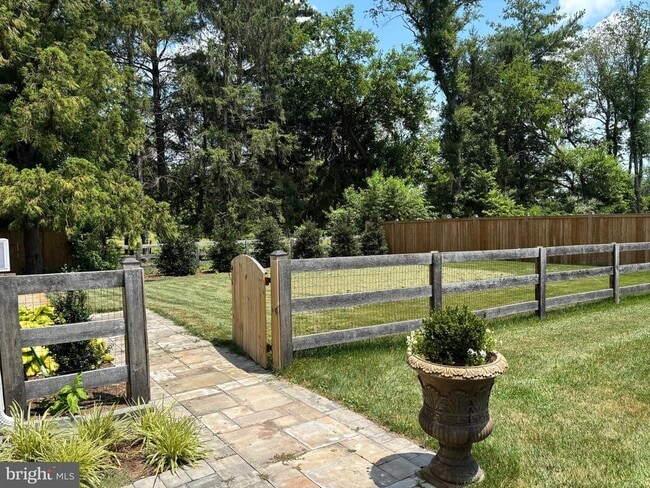Building Photo - 40497 Little River Tpke