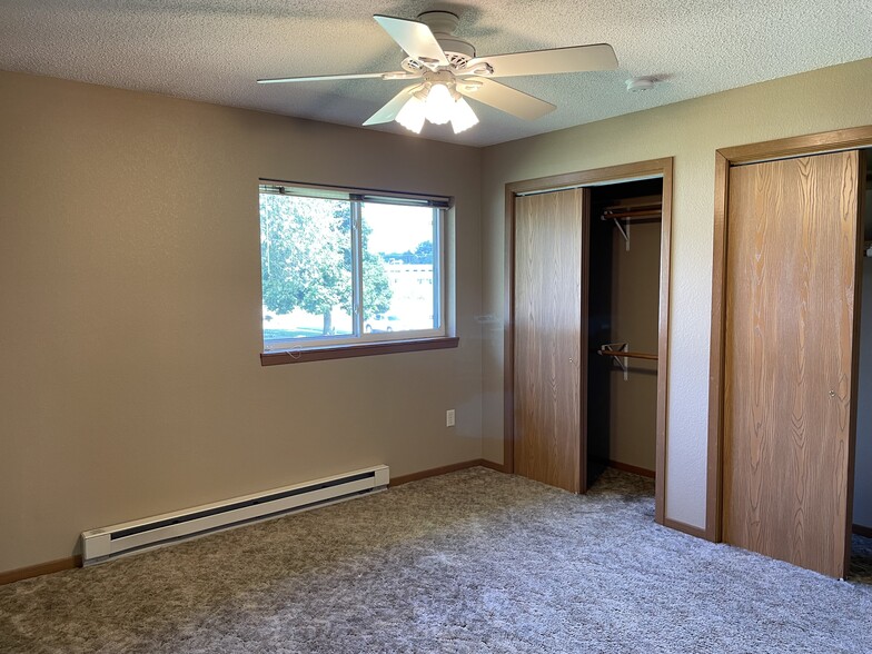 Bedroom - 320 24th Ave W