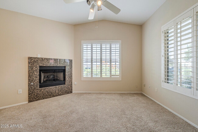 Building Photo - 2929 W Yorkshire Dr