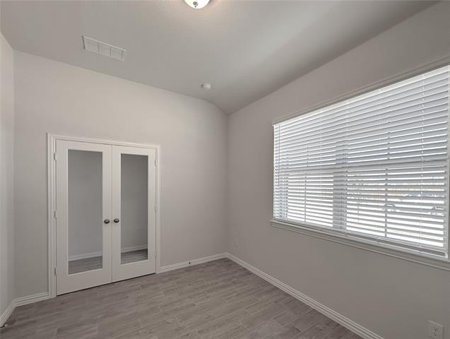 Building Photo - 808 Birdie Dr