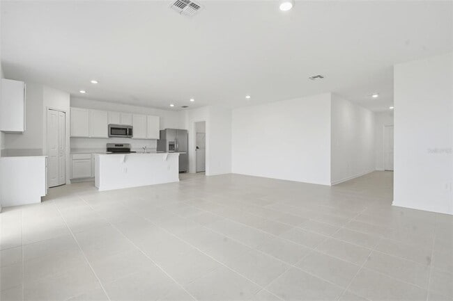 Building Photo - 2756 Lookout Rdg Rd