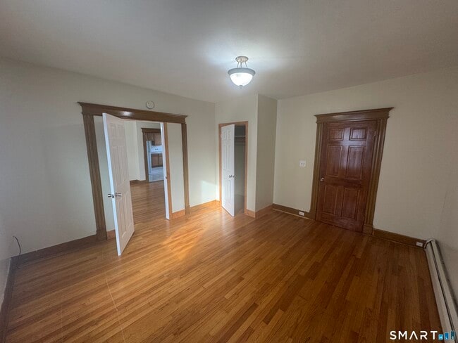 Building Photo - 110 Adelaide St