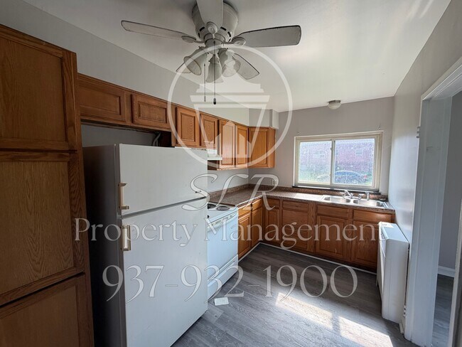 Building Photo - 404 Ryburn Ave