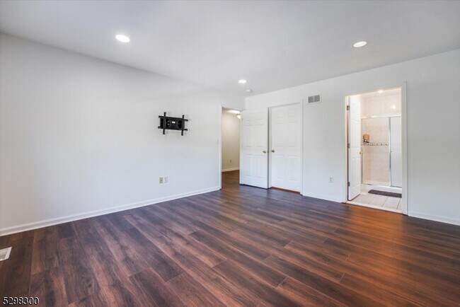 Building Photo - 627 Old Dover Rd