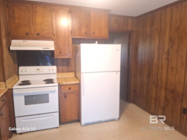 Building Photo - 2209 Wolf Ridge Rd