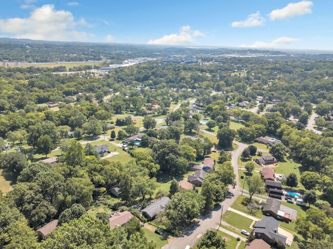 Building Photo - 509 Mathes Ct