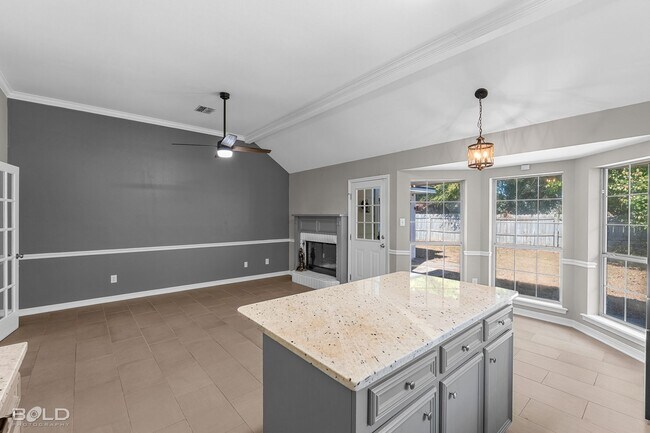 Building Photo - 6007 Cardinal Ln