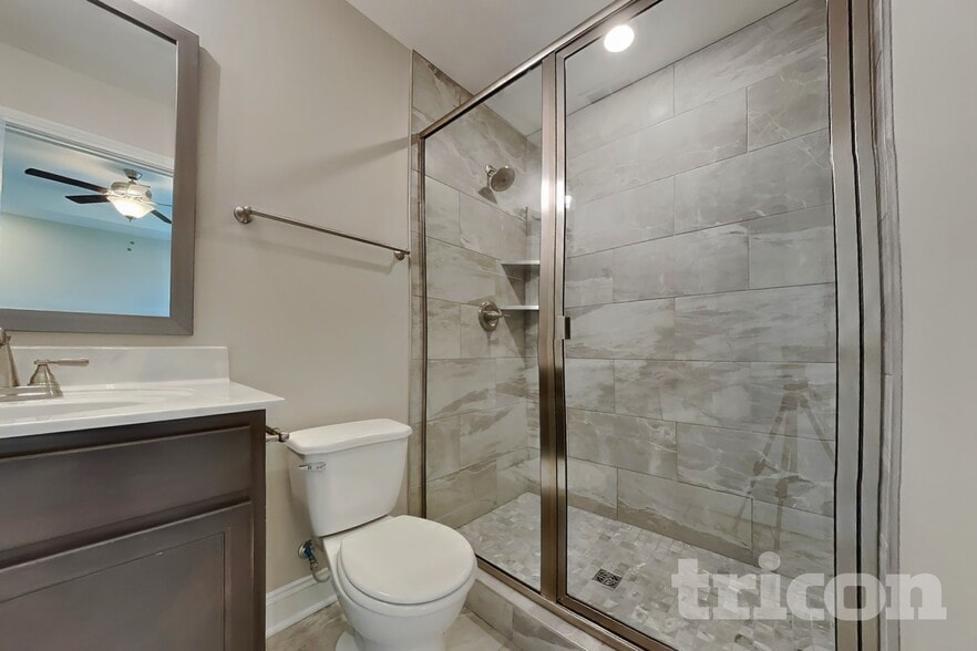 Building Photo - 1093 Whitney Dr