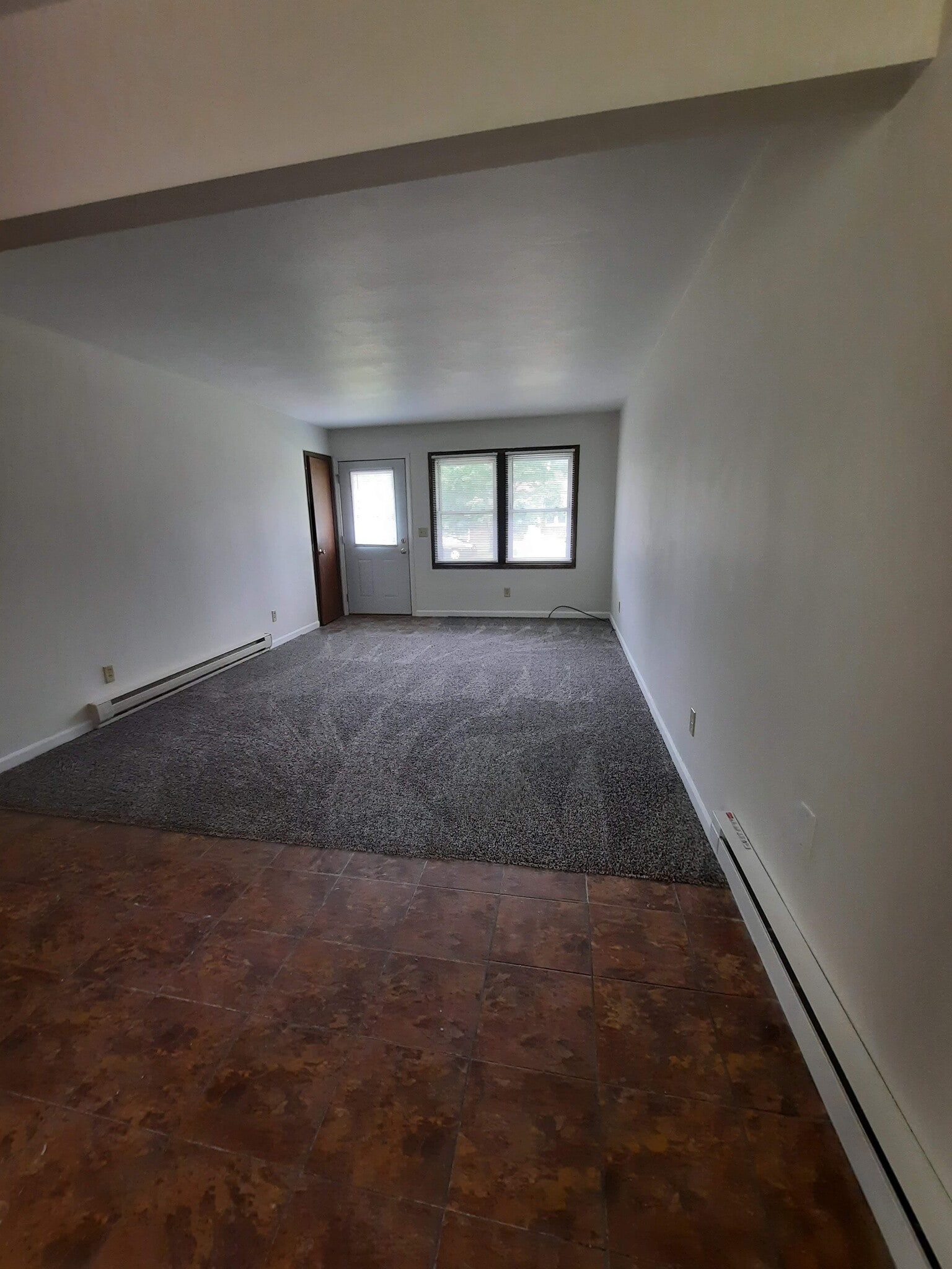 Building Photo - 3135 Runway Ave