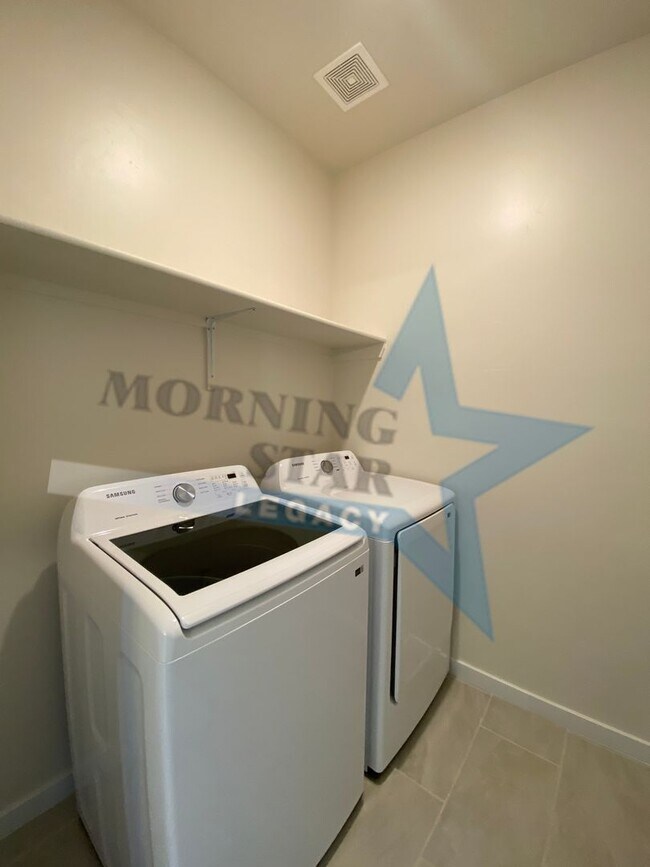 Building Photo - NEWER CONSTRUCTION - MOVE IN READY