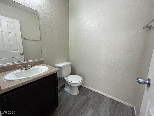 Building Photo - 1630 N Buck Island St