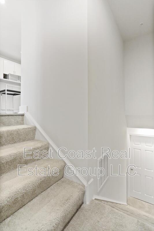 Building Photo - 1716 Atlas Dr