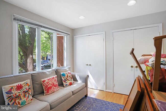 Building Photo - 3307 19th St NW