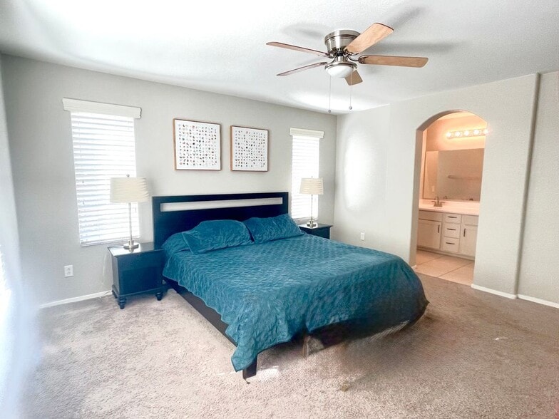 Building Photo - 3708 E Kerry Ln