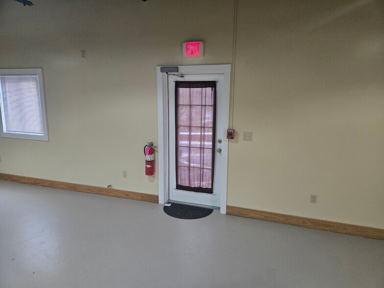 Building Photo - 42981 NY-28