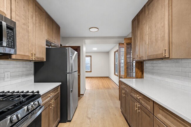 Building Photo - 7221 Nicollet Ave