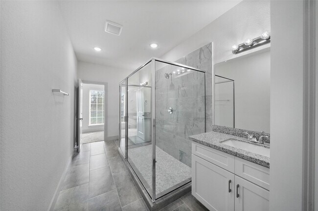 Building Photo - 7242 St Augustine St