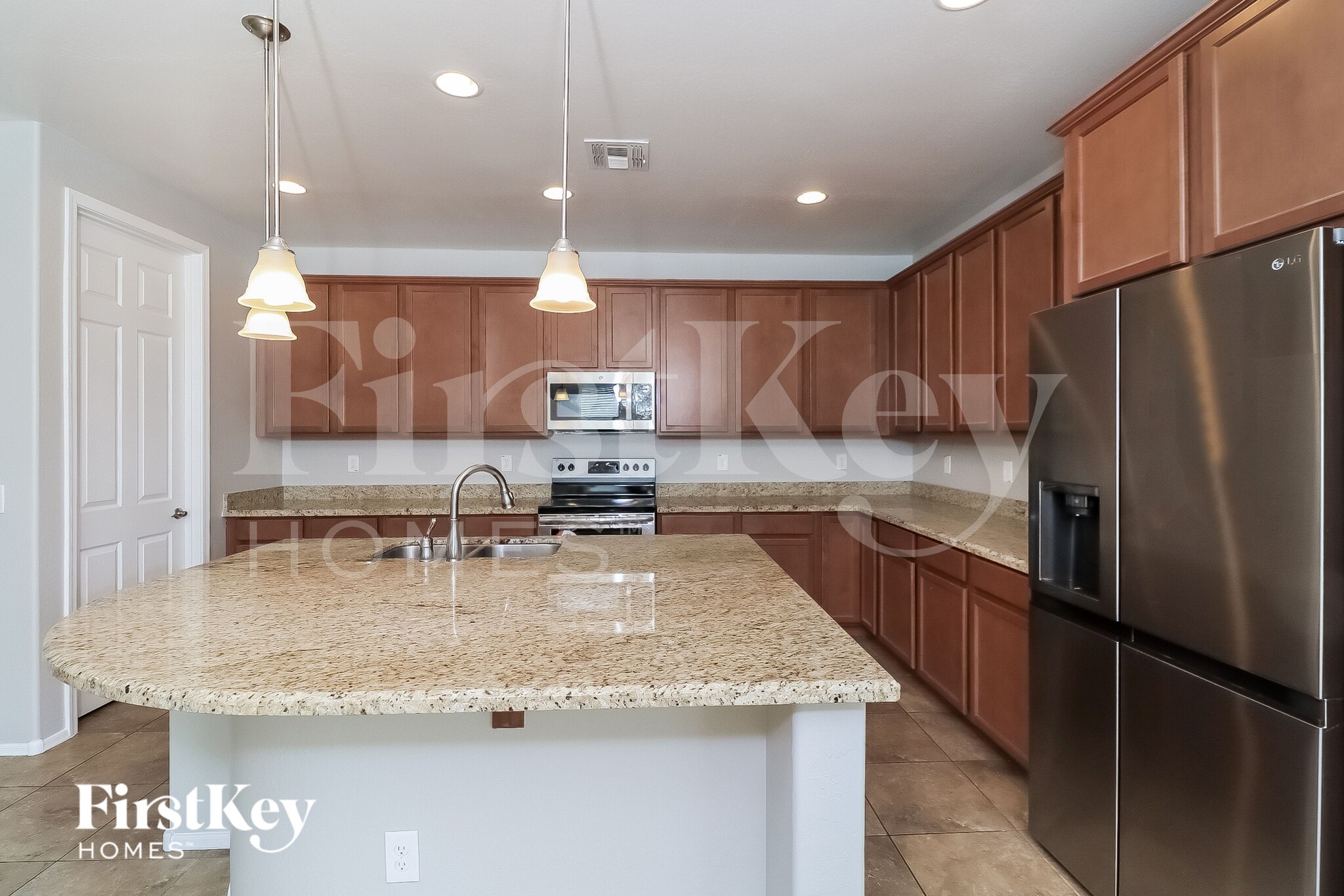 Building Photo - 5027 W St Catherine Ave