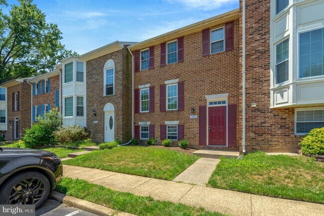 Building Photo - 7065 Leewood Forest Dr