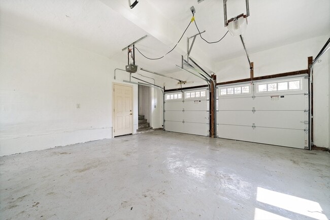 Building Photo - 28 Mansfield Rd