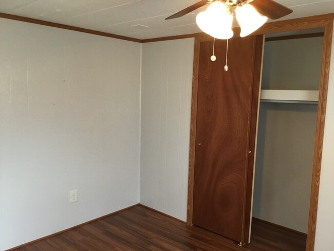 Building Photo - Recently Remodeled Two Bedroom/1 Bath Mobile Home near Downtown Clover!!