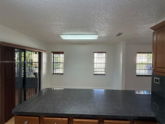 Building Photo - 1048 NW 32nd Pl