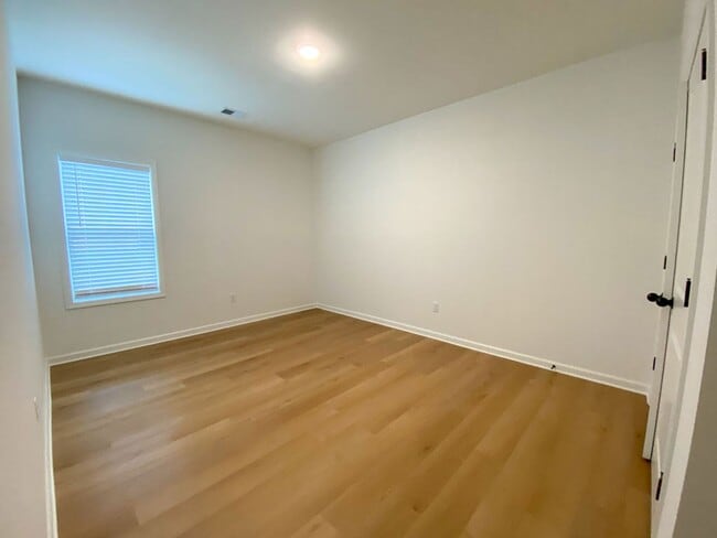Building Photo - 4 bedroom, 2 bath in Brighton TN built in ...