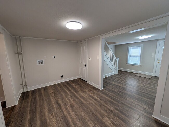 Building Photo - 2 Bedroom Home for Rent