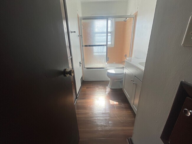 Building Photo - 5834-5836 N 69th St. (Duplex)