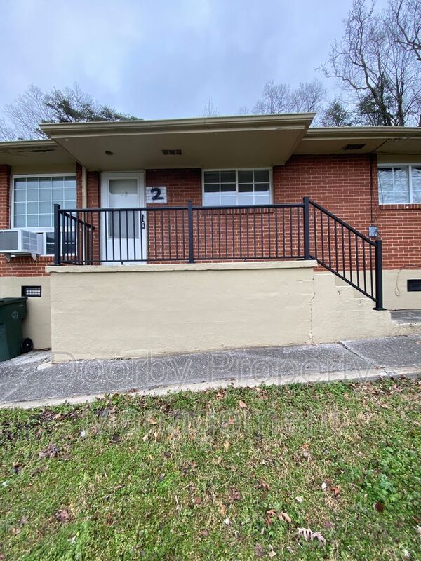 Building Photo - 918 Hamilton Ave