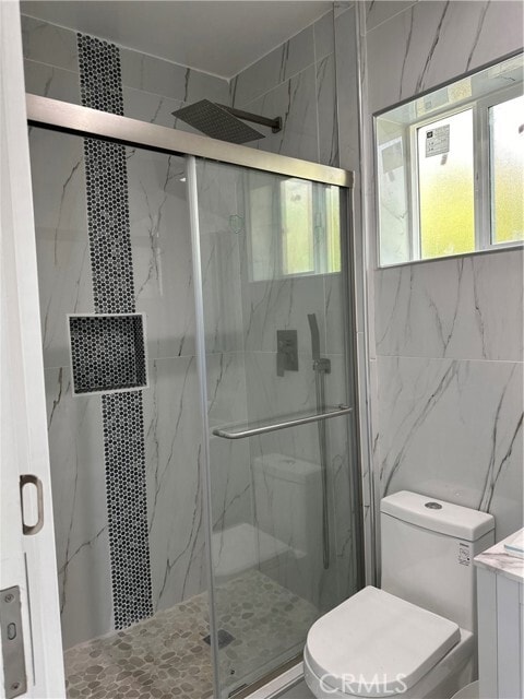 Building Photo - 7013 Bellaire Ave