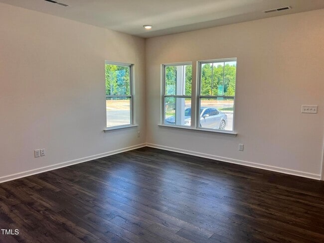 Building Photo - 52 Camel Crazies Pl