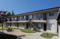Building Photo - 948 Sunshine_Bb