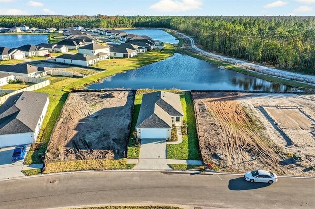 Building Photo - 33 Somerset Ave