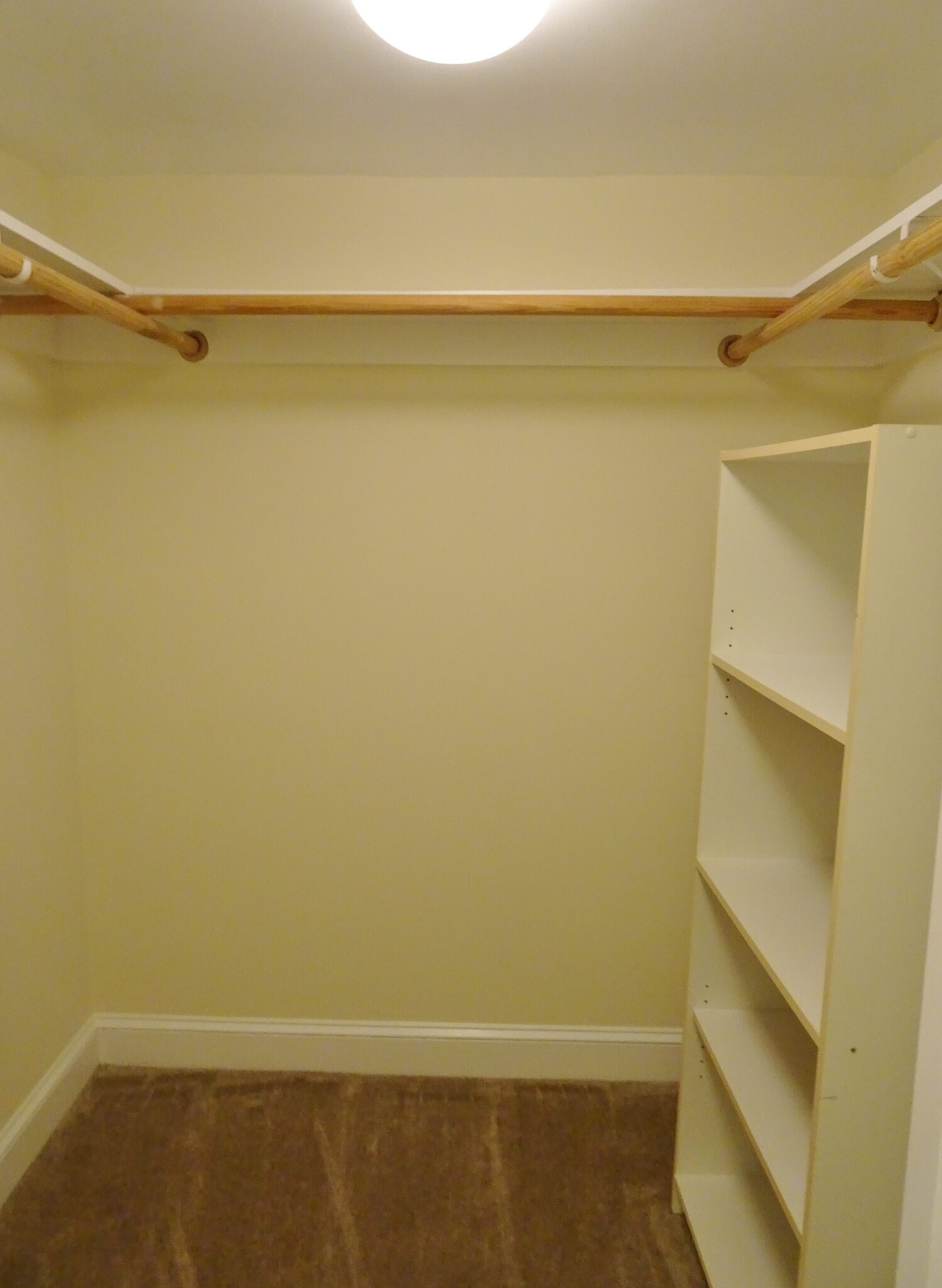 Walk-in Closet - 1853 Lamont St NW