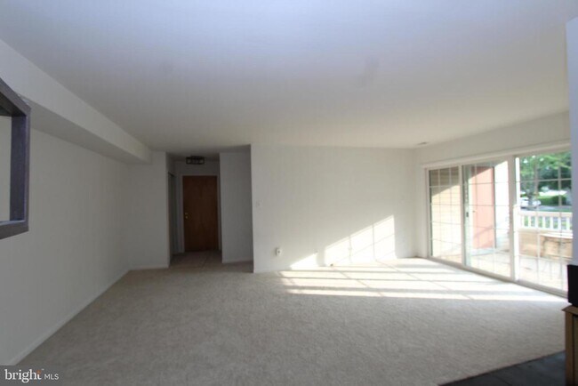 Building Photo - 101 Claridge Ct