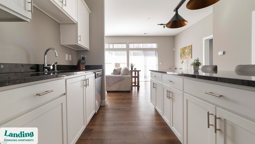 Building Photo - 41 E 9th Ave