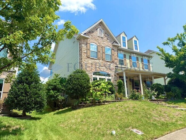 Building Photo - Beautiful 4-Bedroom Home Screened Porch & Bonus Room – Minutes from RTP, Shopping & Dining , Comm...