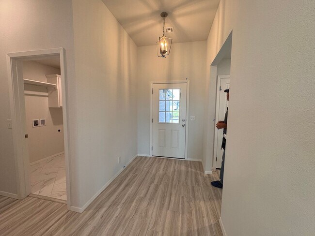 Building Photo - Brand New 4 bedroom in Bixby