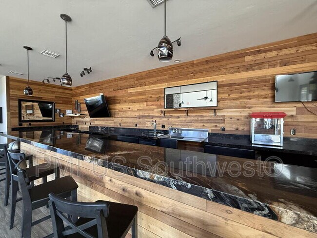 Building Photo - 2591 Trade Wind Dr