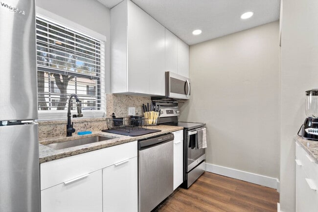 Building Photo - 3715 Legacy Square