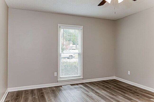 Building Photo - 2332 Quartz Ct