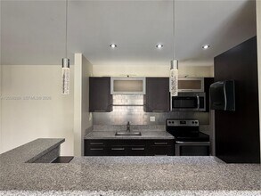 Building Photo - 13872 SW 90th Ave