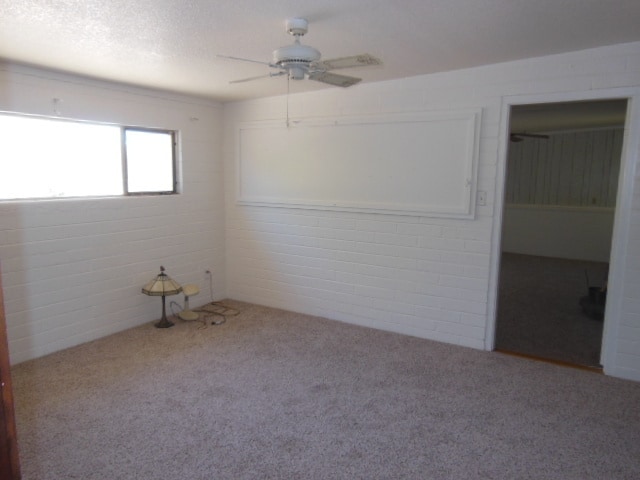 Building Photo - Mid Century Cutie on 2.5 Acres