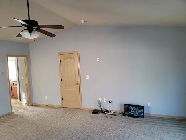 Building Photo - 3208 Sag Harbor Ct NE