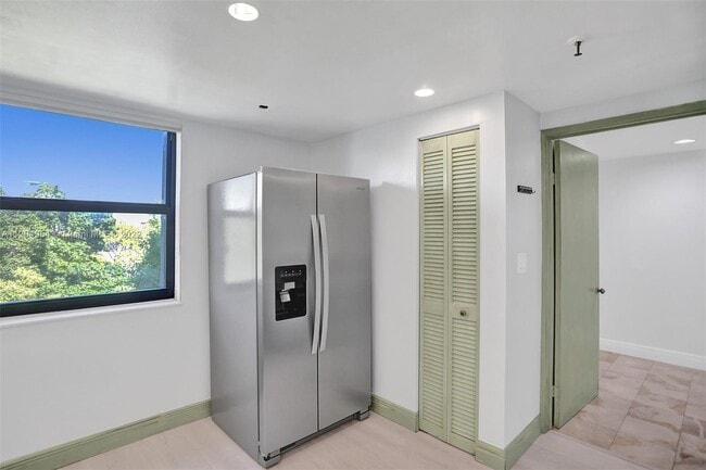 Building Photo - 406 Poinciana Island Dr