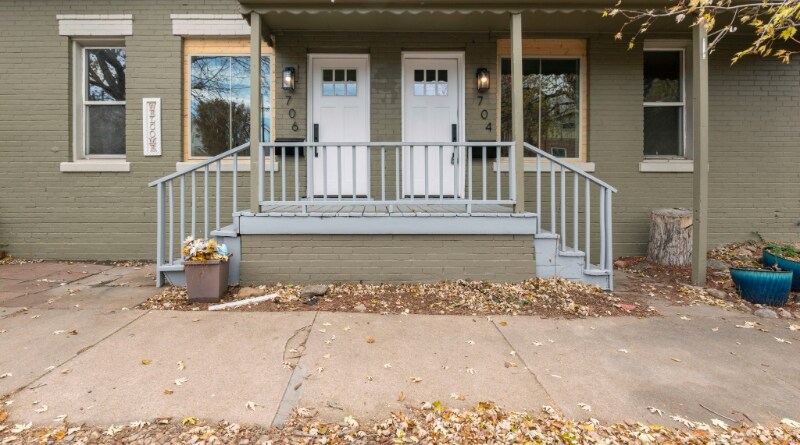 Building Photo - 704 E Dakota Ave