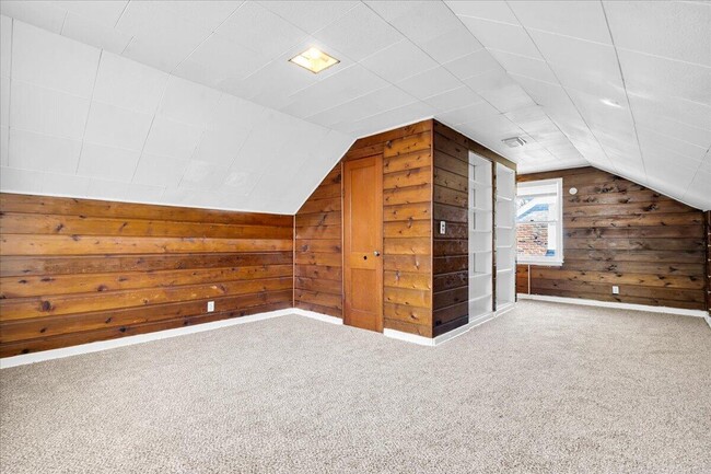 Building Photo - 11577 Somerset Ave
