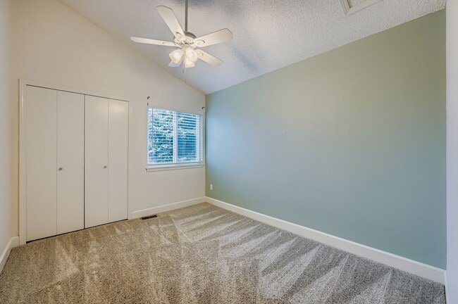 Building Photo - 3435 Mountainside Dr